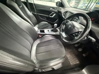 USED 2015 15 PEUGEOT 308 1.6 THP Feline Hatchback 5dr Petrol Manual Euro 5 (156 ps) Panoramic roof - 2 Keys - FSH