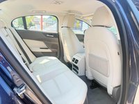 USED 2017 66 JAGUAR XE 2.0d Prestige Auto Euro 6 (s/s) 4dr REAR CAM STUNNING INTERIOR