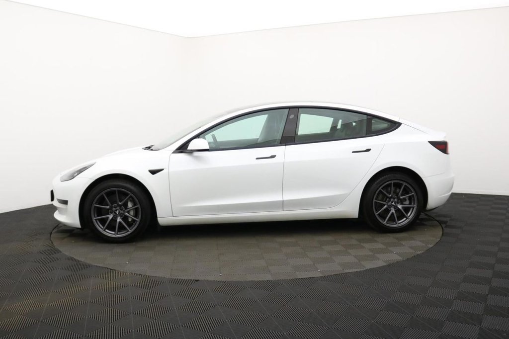 USED 2022 22 TESLA Model 3 Standard Range Plus Saloon 4dr Electric Auto RWD (241 bhp) Pan Roof, Sat Nav, Camera