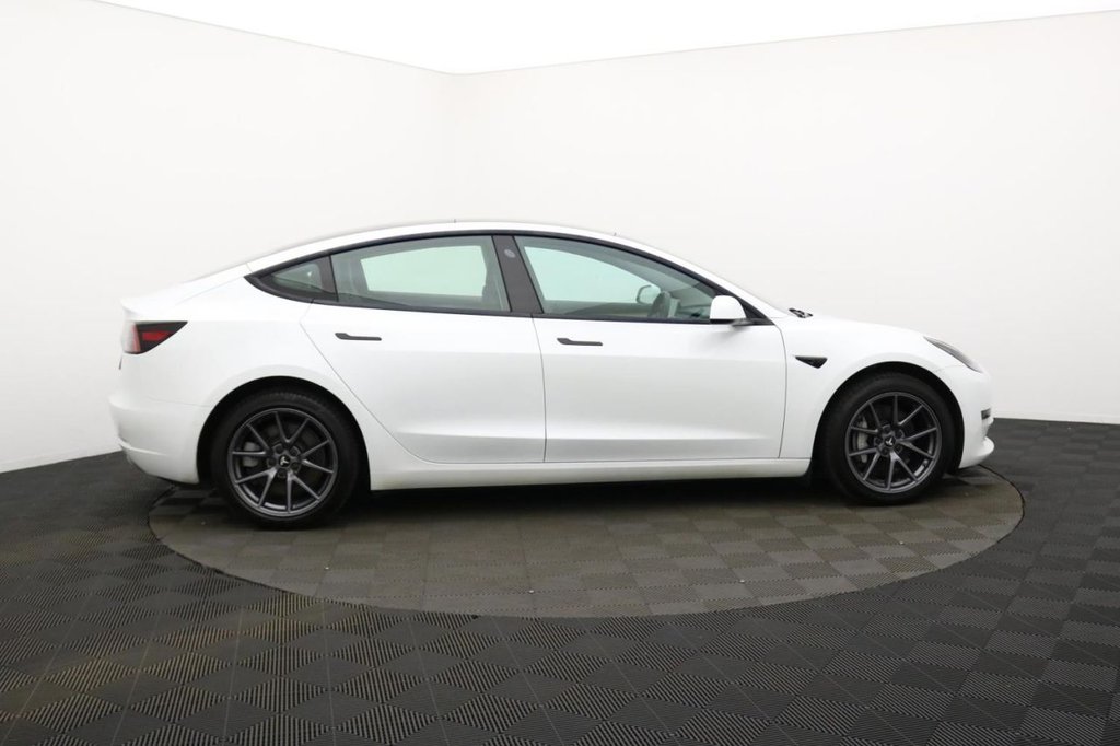 USED 2022 22 TESLA Model 3 Standard Range Plus Saloon 4dr Electric Auto RWD (241 bhp) Pan Roof, Sat Nav, Camera