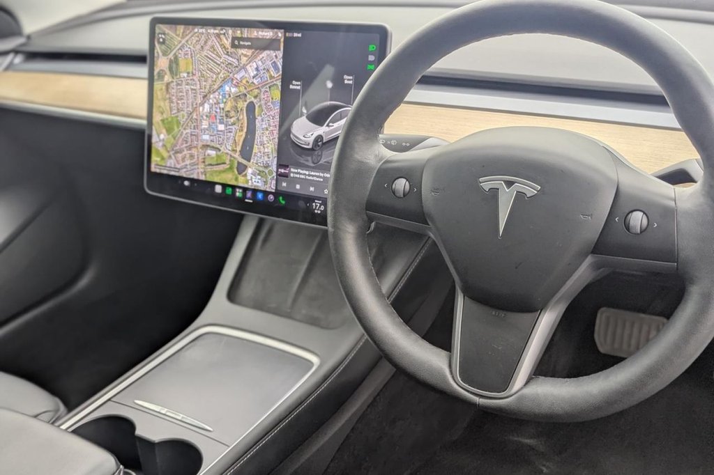 USED 2022 22 TESLA Model 3 Standard Range Plus Saloon 4dr Electric Auto RWD (241 bhp) Pan Roof, Sat Nav, Camera