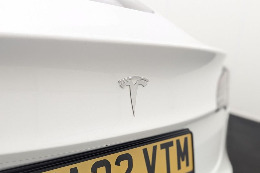 USED 2022 22 TESLA Model 3 Standard Range Plus Saloon 4dr Electric Auto RWD (241 bhp) Pan Roof, Sat Nav, Camera