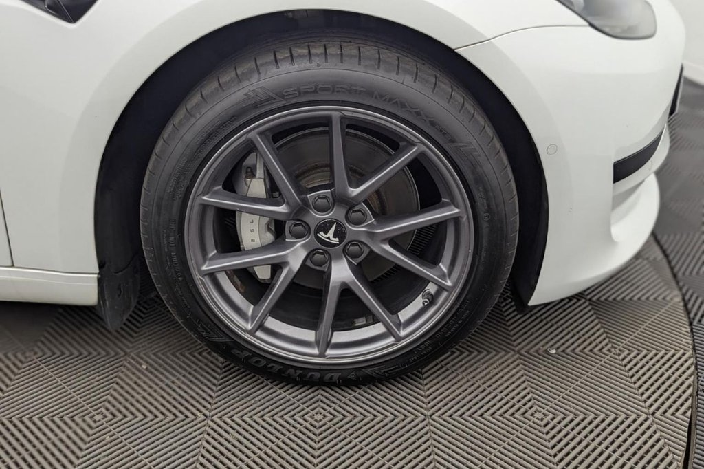 USED 2022 22 TESLA Model 3 Standard Range Plus Saloon 4dr Electric Auto RWD (241 bhp) Pan Roof, Sat Nav, Camera