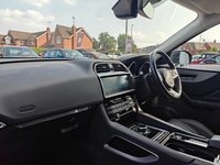 USED 2019 19 JAGUAR F-PACE 2.0 P250i Portfolio SUV 5dr Petrol Auto AWD Euro 6 (s/s) (250 ps) 