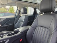 USED 2019 19 JAGUAR F-PACE 2.0 P250i Portfolio SUV 5dr Petrol Auto AWD Euro 6 (s/s) (250 ps) 