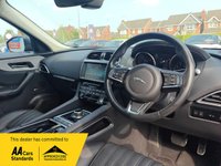 USED 2019 19 JAGUAR F-PACE 2.0 P250i Portfolio SUV 5dr Petrol Auto AWD Euro 6 (s/s) (250 ps) 