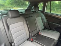 USED 2018 18 VOLKSWAGEN TIGUAN 2.0 TDI R-Line SUV 5dr Diesel Manual Euro 6 (s/s) (150 ps) 