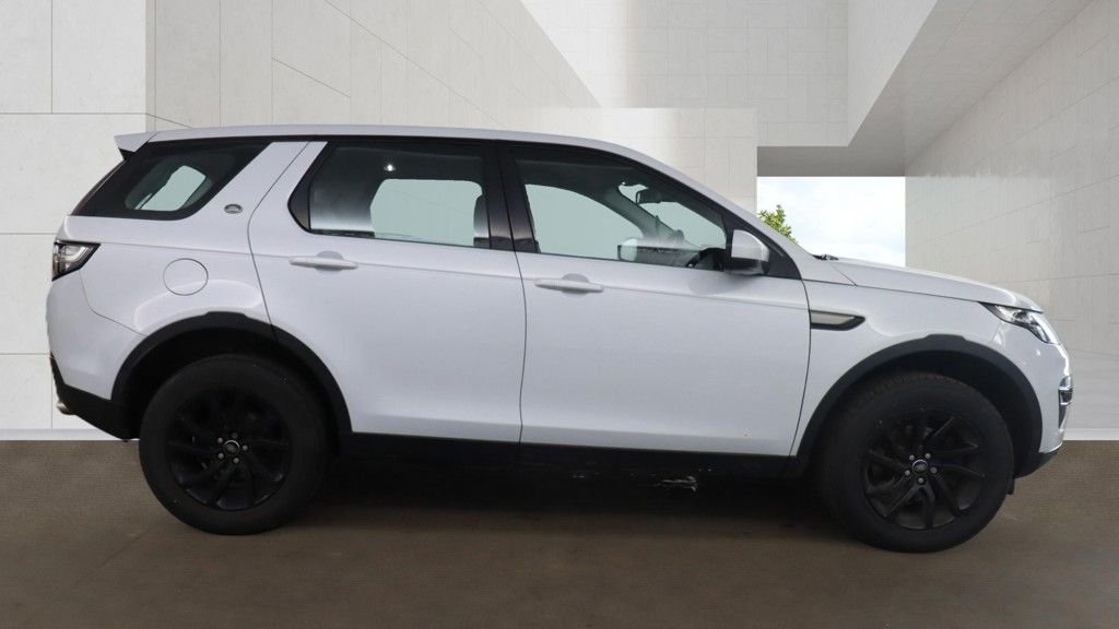 USED 2018 18 LAND ROVER DISCOVERY SPORT 2.0 TD4 SE Tech SUV 5dr Diesel Auto 4WD Euro 6 (s/s) (180 ps) 7 SEATER AUTO