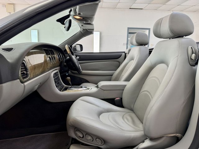 View our JAGUAR XK8