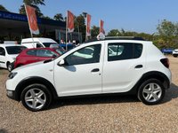 USED 2016 16 DACIA SANDERO STEPWAY 0.9 TCe LAUREATE 5dr * L&C GROUP SHALL BEAT ANY 'WE BUY CARS VALUATION' FOR YOUR PART EXCHANGE *