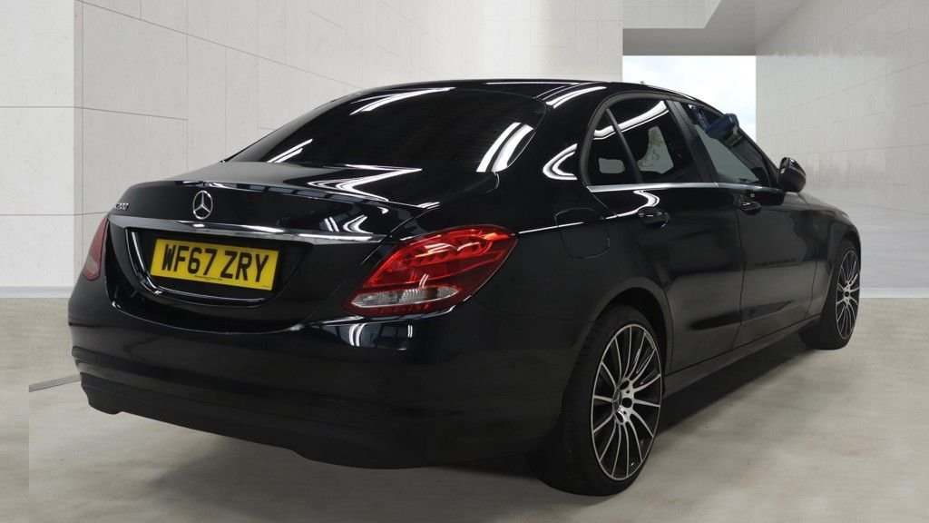 USED 2017 67 MERCEDES-BENZ C CLASS 2.0 C200 SE Saloon 4dr Petrol G-Tronic+ Euro 6 (s/s) (184 ps) 2 KEYS / GOOD SERVICE HISTORY