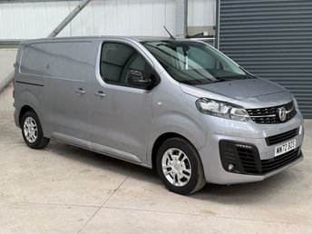 2022 VAUXHALL VIVARO