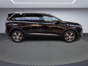 View our PEUGEOT 5008