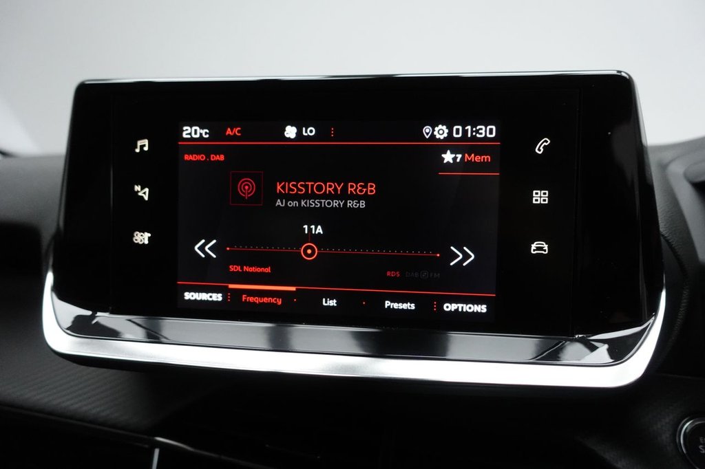 2021 Peugeot 2008 — image 14