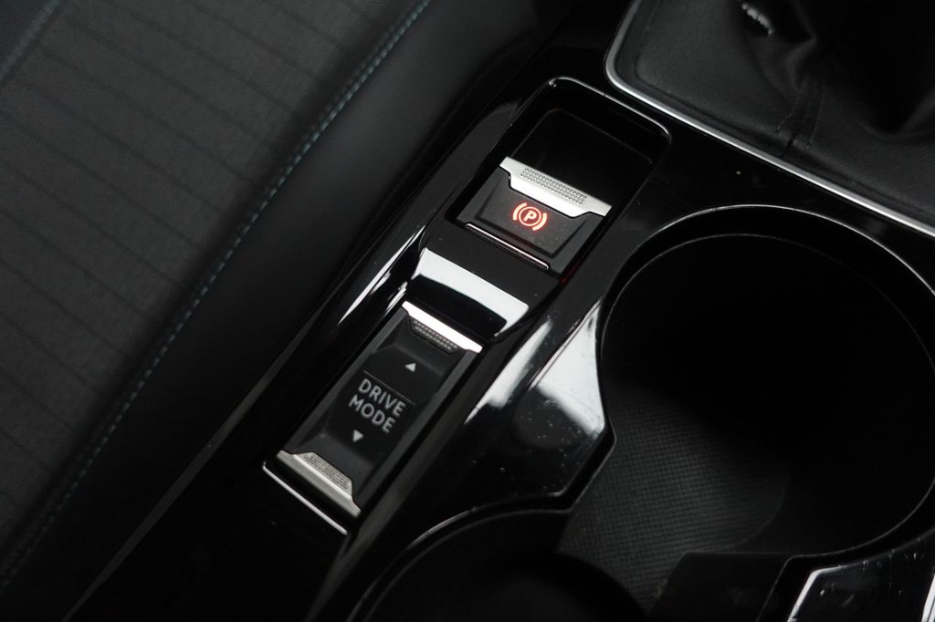 2021 Peugeot 2008 — image 27