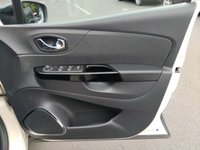 USED 2016 66 RENAULT CAPTUR 1.2 TCe ENERGY Signature Nav SUV 5dr Petrol Manual Euro 6 (s/s) (120 ps) TOP SPEC SUV ONLY 10,694 MILES