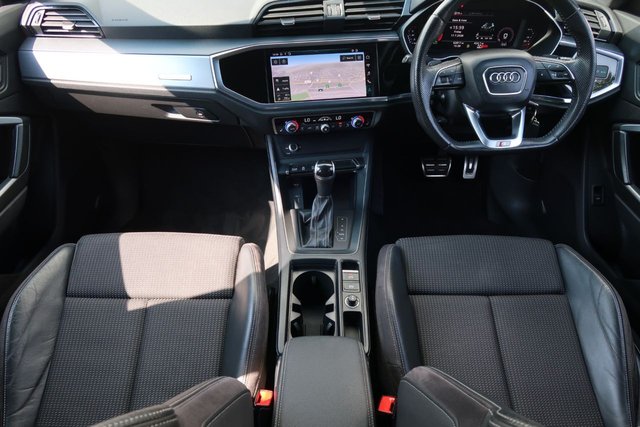 View our AUDI Q3
