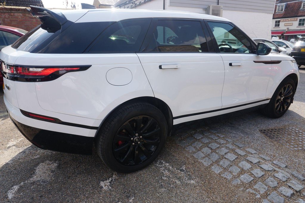 USED 2017 67 LAND ROVER RANGE ROVER VELAR 2.0 P250 R-Dynamic SE Auto 4WD Euro 6 (s/s) 5dr 