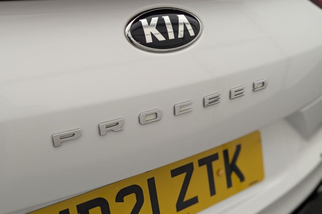 USED 2021 21 KIA PROCEED 1.5 T-GDi GT-Line Shooting Brake 5dr Petrol Manual Euro 6 (s/s) (158 bhp) Car Play, Sat Nav, Camera