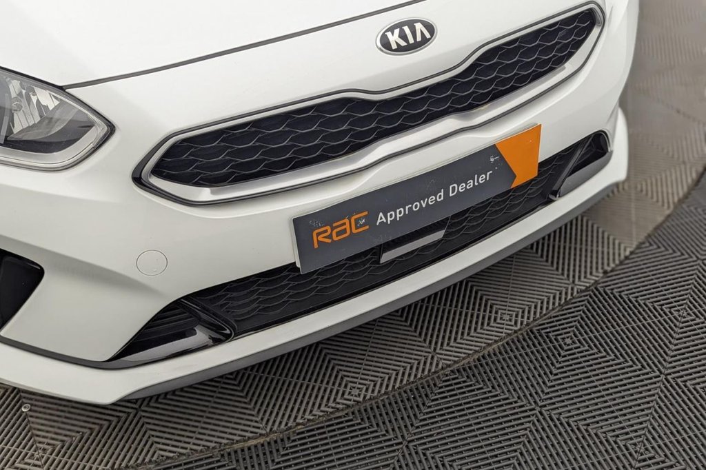 USED 2021 21 KIA PROCEED 1.5 T-GDi GT-Line Shooting Brake 5dr Petrol Manual Euro 6 (s/s) (158 bhp) Car Play, Sat Nav, Camera