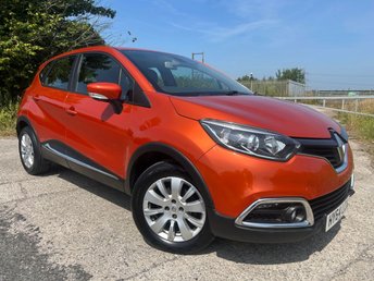 View our RENAULT CAPTUR