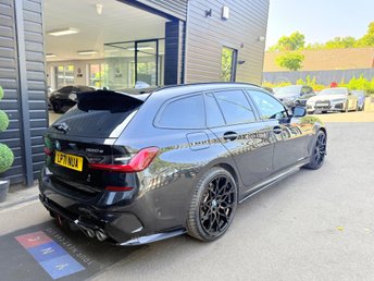 2022 BMW 3 SERIES 2.0 330e 12kWh M Sport Touring Auto Euro 6 (s/s) 5dr £21991.00