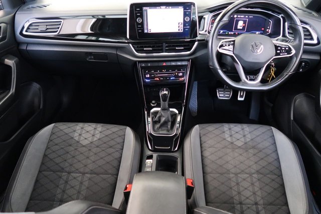 View our VOLKSWAGEN T-ROC