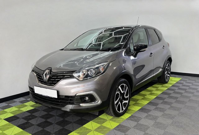 View our RENAULT CAPTUR