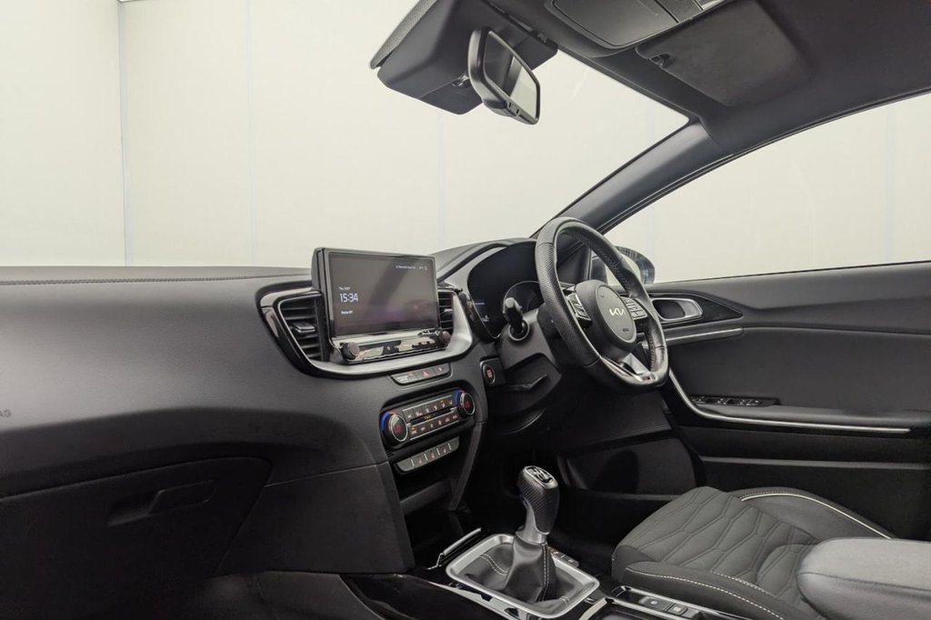 USED 2022 22 KIA PROCEED 1.5 T-GDi GT-Line Shooting Brake 5dr Petrol Manual Euro 6 (s/s) (158 bhp) Car Play, Sat Nav, Camera