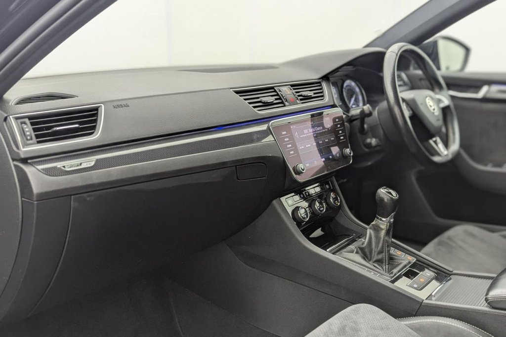 USED 2019 68 SKODA SUPERB 1.5 TSI ACT SportLine Hatchback 5dr Petrol Manual Euro 6 (s/s) (150 ps) Car Play, Sat Nav, Cruise