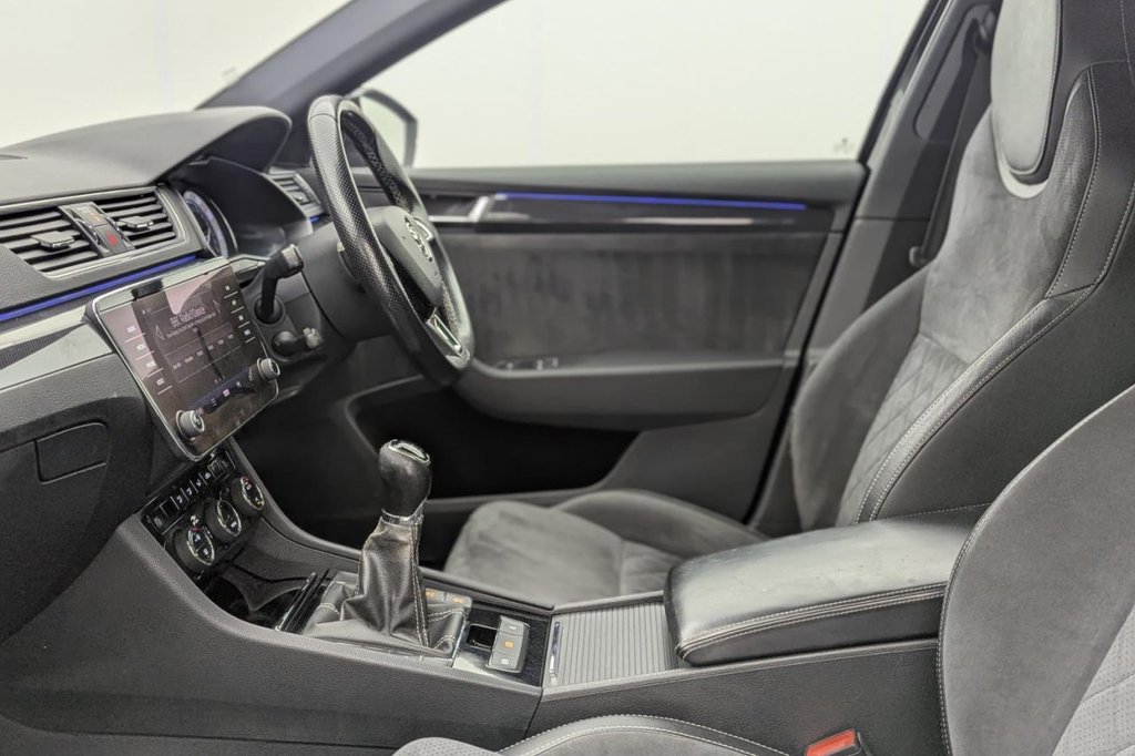 USED 2019 68 SKODA SUPERB 1.5 TSI ACT SportLine Hatchback 5dr Petrol Manual Euro 6 (s/s) (150 ps) Car Play, Sat Nav, Cruise