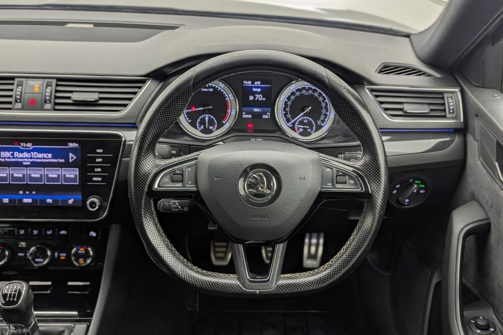 USED 2019 68 SKODA SUPERB 1.5 TSI ACT SportLine Hatchback 5dr Petrol Manual Euro 6 (s/s) (150 ps) Car Play, Sat Nav, Cruise