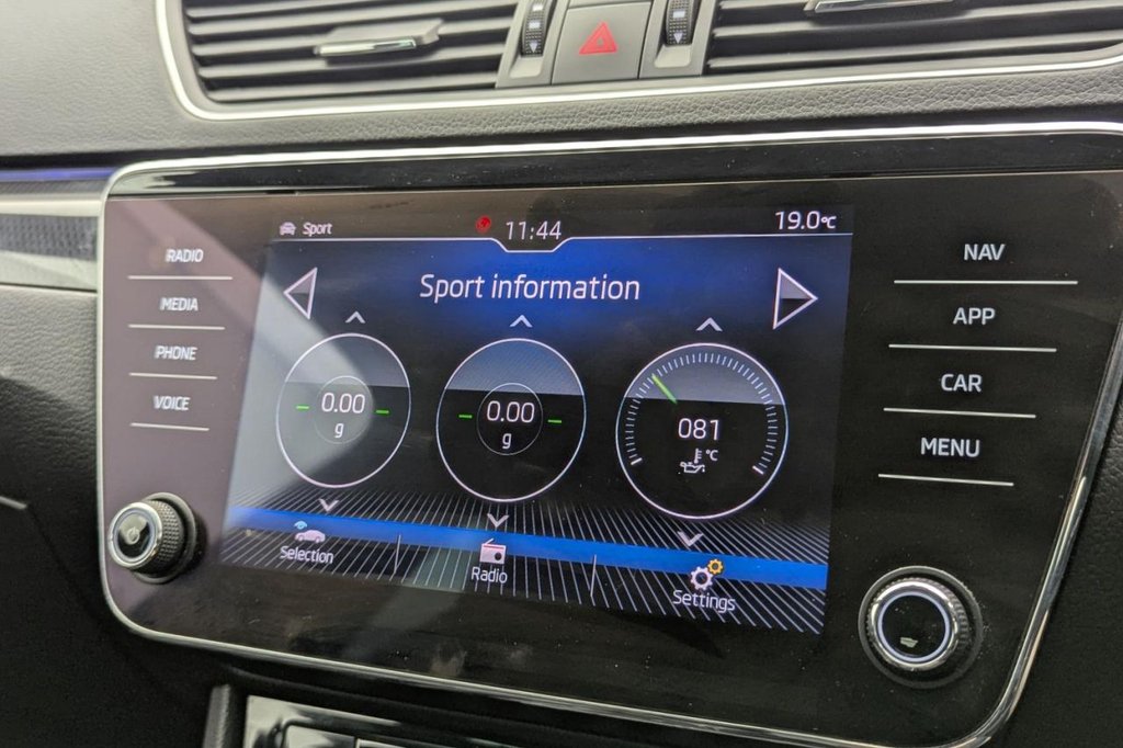 USED 2019 68 SKODA SUPERB 1.5 TSI ACT SportLine Hatchback 5dr Petrol Manual Euro 6 (s/s) (150 ps) Car Play, Sat Nav, Cruise