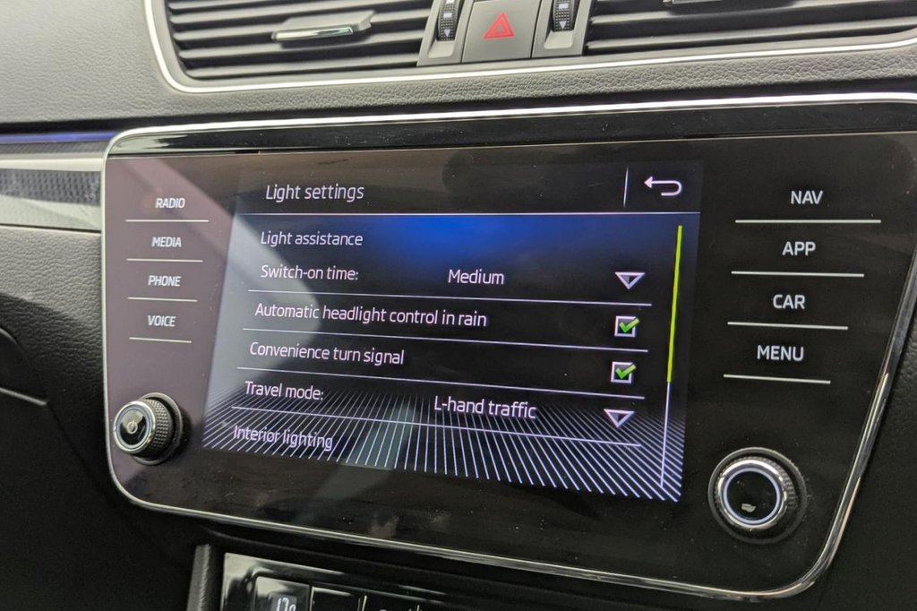 USED 2019 68 SKODA SUPERB 1.5 TSI ACT SportLine Hatchback 5dr Petrol Manual Euro 6 (s/s) (150 ps) Car Play, Sat Nav, Cruise