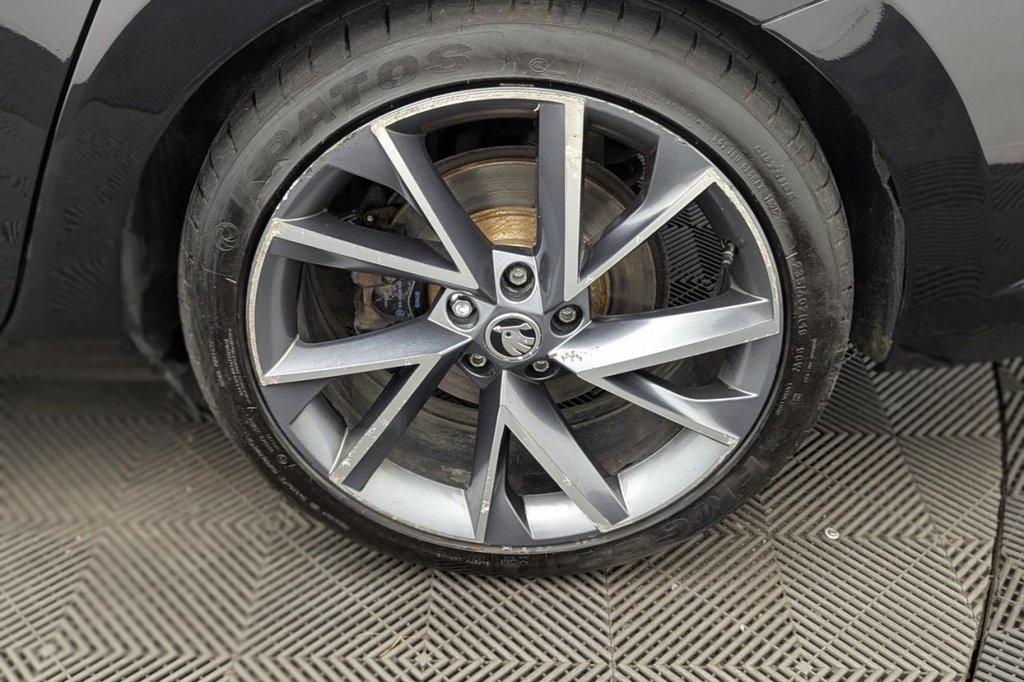USED 2019 68 SKODA SUPERB 1.5 TSI ACT SportLine Hatchback 5dr Petrol Manual Euro 6 (s/s) (150 ps) Car Play, Sat Nav, Cruise