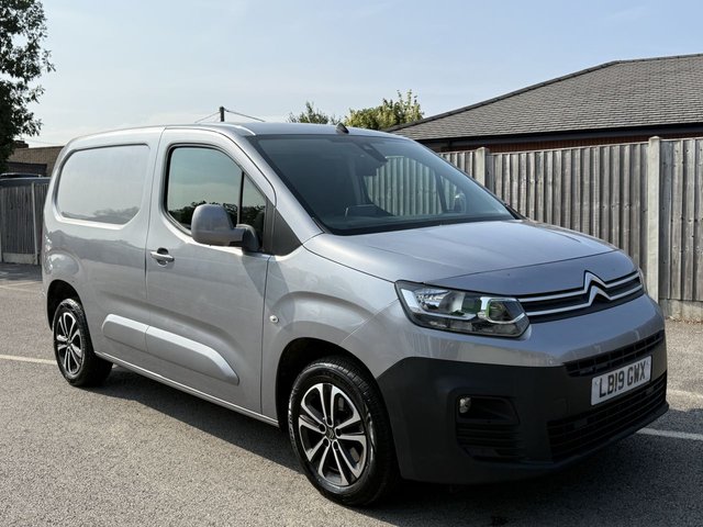 View our CITROEN BERLINGO