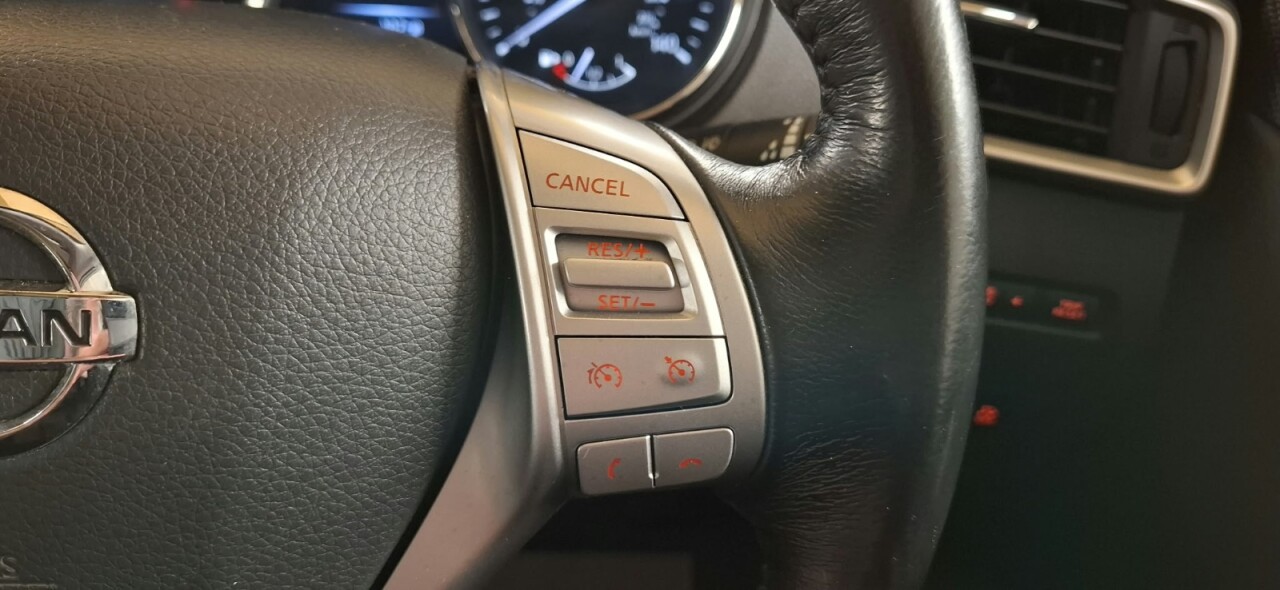 2016 NISSAN X-TRAIL 1.6 dCi Tekna SUV 5dr Diesel Manual Euro 6 (s/s) (130 ps) - vehicle photo 20 for sale on PureCar