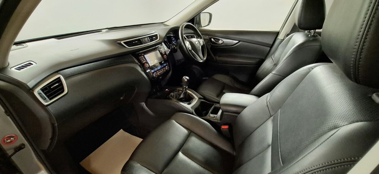 2016 NISSAN X-TRAIL 1.6 dCi Tekna SUV 5dr Diesel Manual Euro 6 (s/s) (130 ps) - vehicle photo 32 for sale on PureCar
