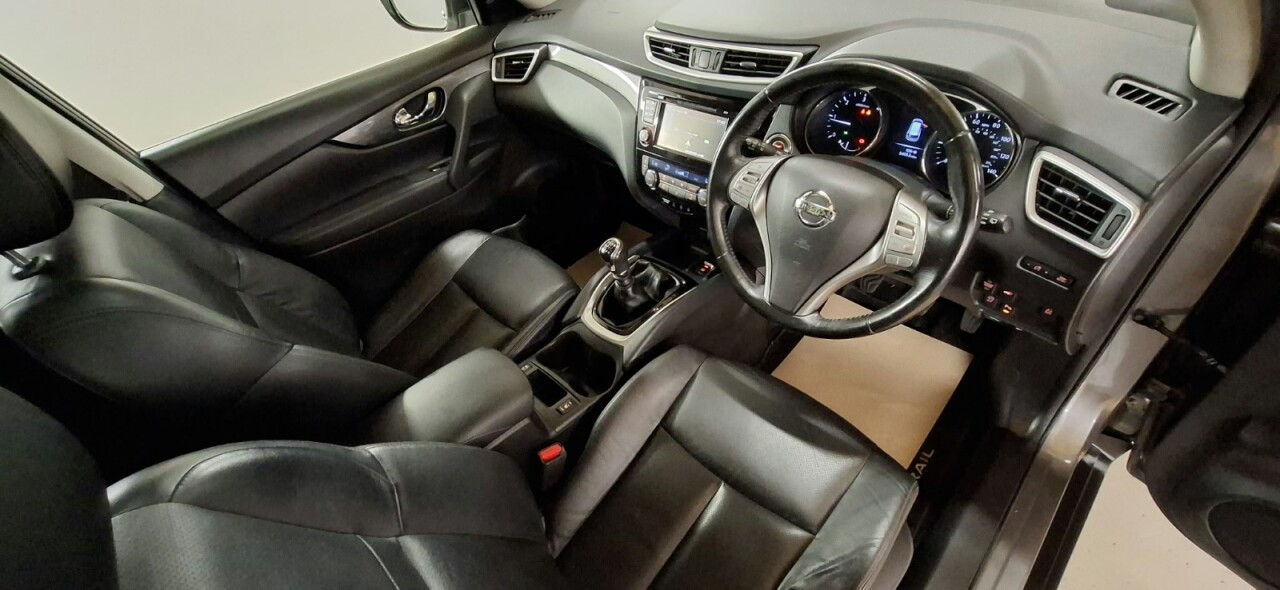 2016 NISSAN X-TRAIL 1.6 dCi Tekna SUV 5dr Diesel Manual Euro 6 (s/s) (130 ps) - vehicle photo 36 for sale on PureCar