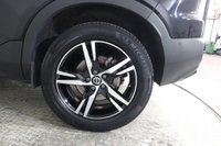 USED 2023 23 VOLVO XC40 2.0 B3 MHEV Plus Dark DCT Auto Euro 6 (s/s) 5dr Reverse Camera, Heated Seats,
