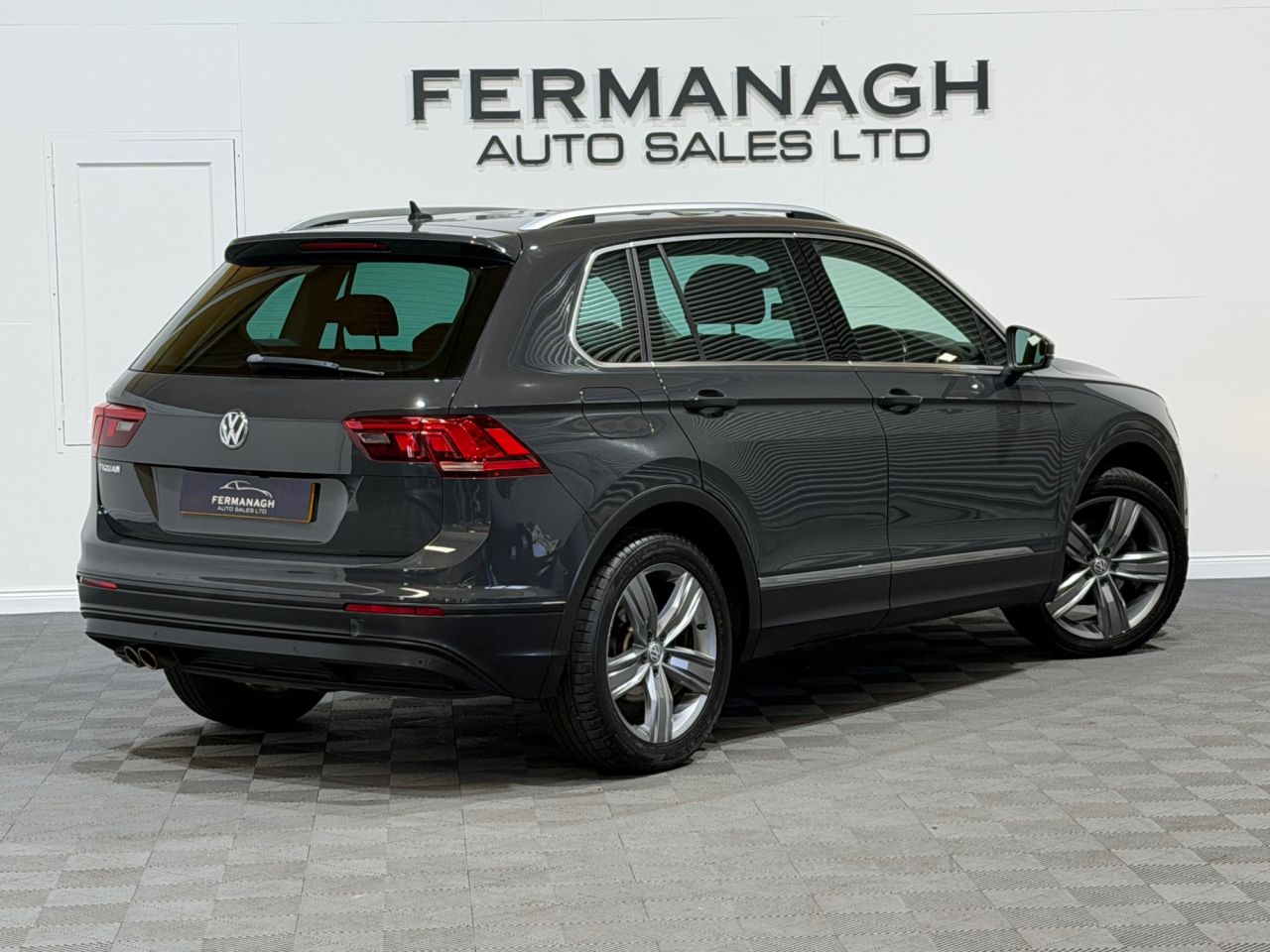 2019 VOLKSWAGEN TIGUAN 2.0 TDI Match SUV 5dr Diesel DSG Euro 6 (s/s) (150 ps) - vehicle photo 6 for sale on PureCar