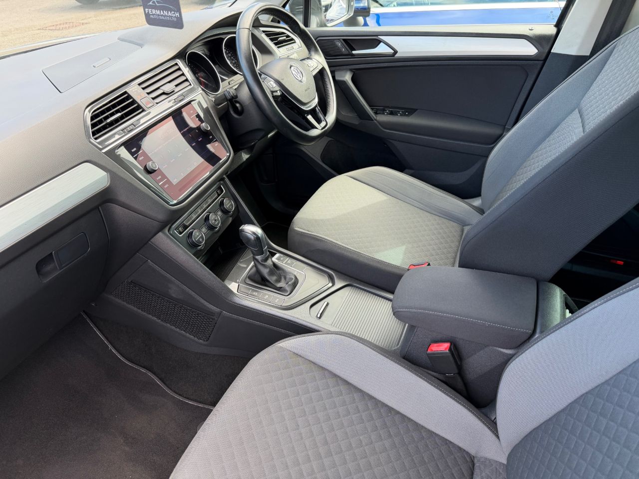 2019 VOLKSWAGEN TIGUAN 2.0 TDI Match SUV 5dr Diesel DSG Euro 6 (s/s) (150 ps) - vehicle photo 10 for sale on PureCar