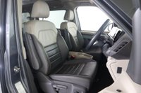 USED 2022 72 VOLKSWAGEN MULTIVAN 1.4 TSI 13kWh Style DSG Euro 6 (s/s) 5dr Panoramic Roof, Rev Cam,