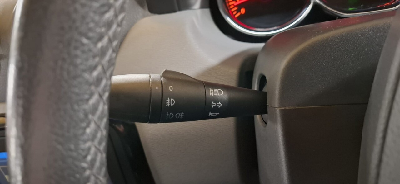 2015 DACIA DUSTER 1.5 dCi Laureate Prime SUV 5dr Diesel Manual Euro 5 (110 ps) - vehicle photo 17 for sale on PureCar