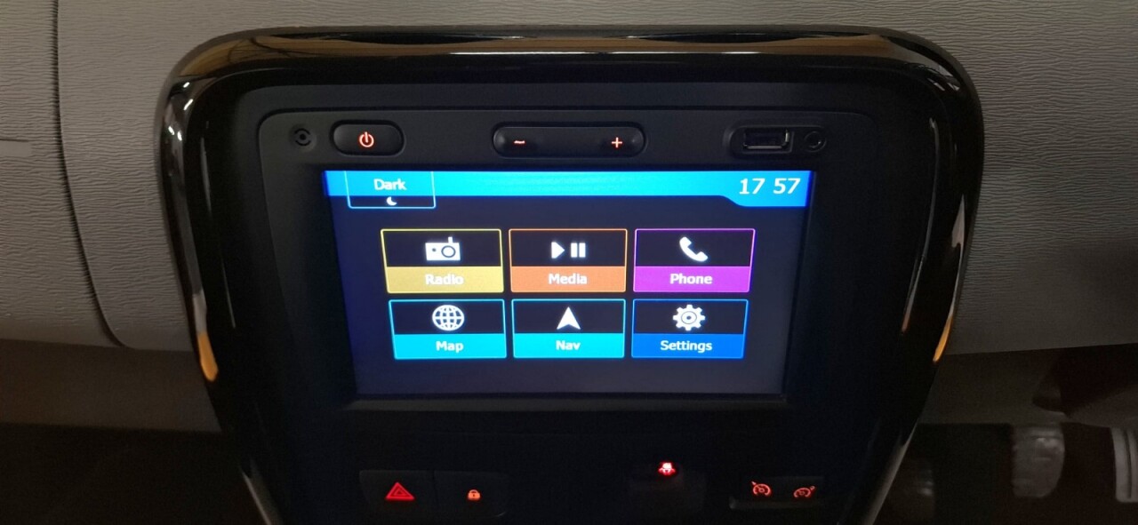 2015 DACIA DUSTER 1.5 dCi Laureate Prime SUV 5dr Diesel Manual Euro 5 (110 ps) - vehicle photo 19 for sale on PureCar
