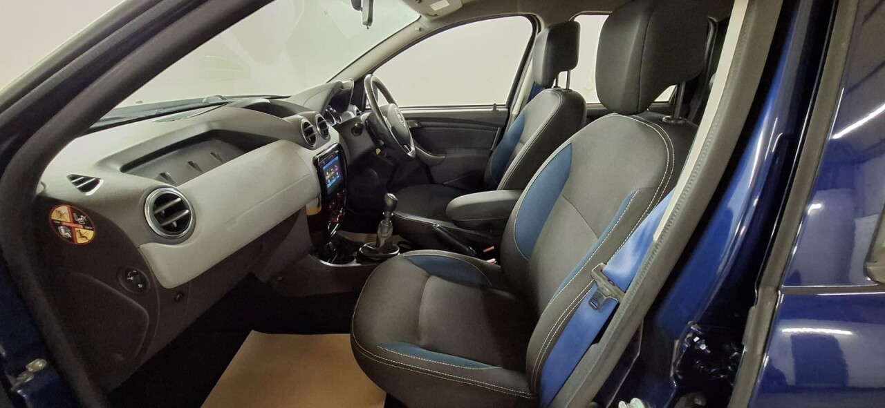 2015 DACIA DUSTER 1.5 dCi Laureate Prime SUV 5dr Diesel Manual Euro 5 (110 ps) - vehicle photo 25 for sale on PureCar