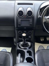 USED 2013 63 NISSAN QASHQAI 1.6 dCi 360 2WD Euro 5 (s/s) 5dr Â£35TAX|PANA ROOF|NAV|BT|WRRNTY