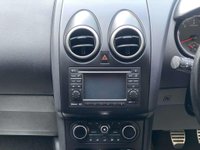 USED 2013 63 NISSAN QASHQAI 1.6 dCi 360 2WD Euro 5 (s/s) 5dr Â£35TAX|PANA ROOF|NAV|BT|WRRNTY