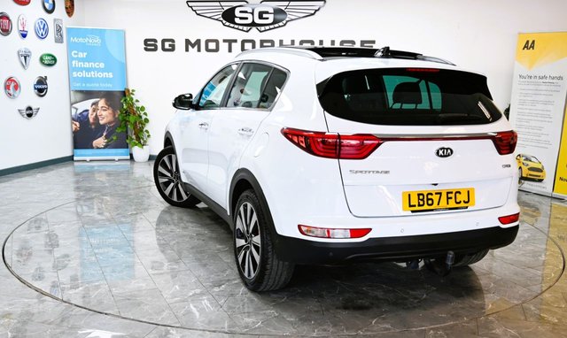 View our KIA SPORTAGE