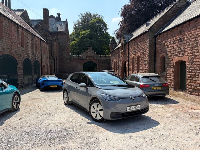 View our VOLKSWAGEN ID.3